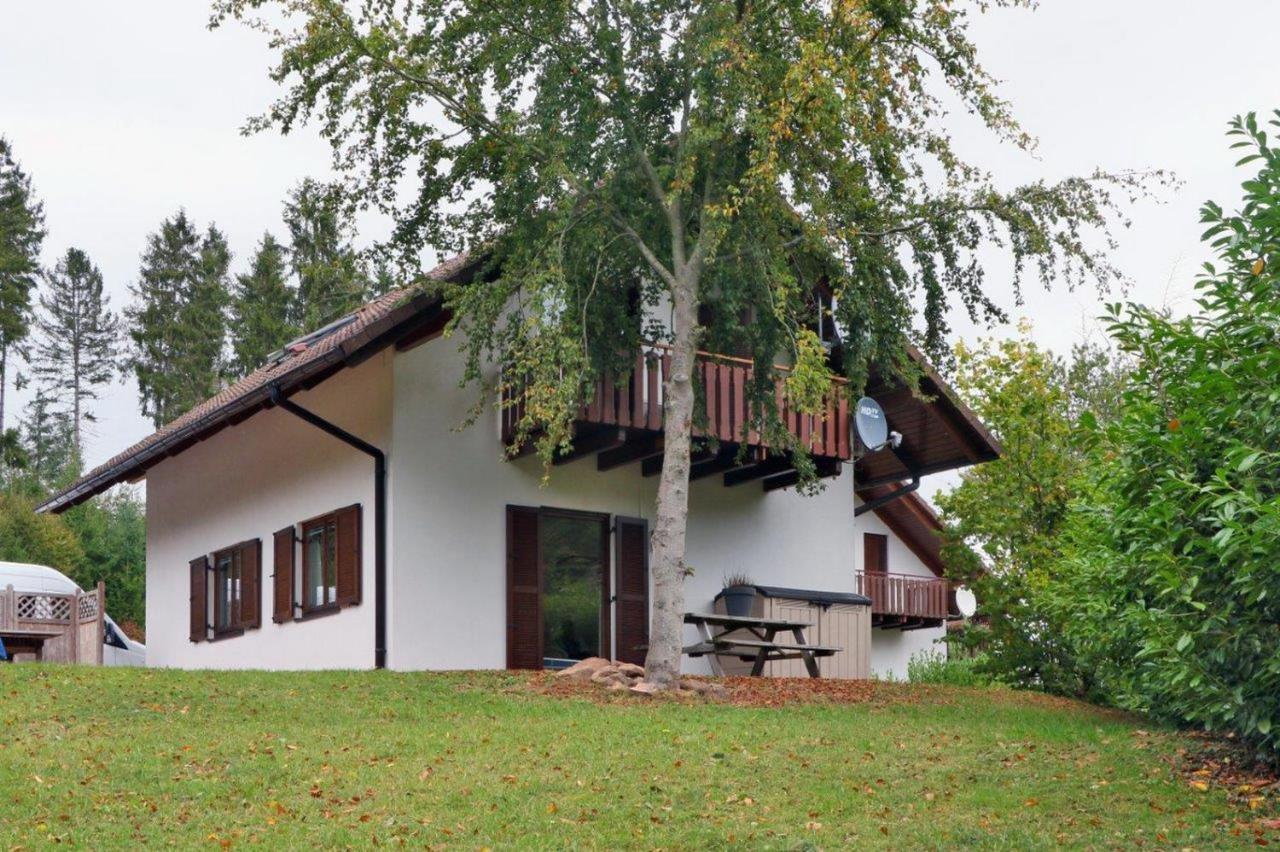 Seepark Kirchheim Ferienhaus Bei Anne Mit Sauna Bagian luar foto
